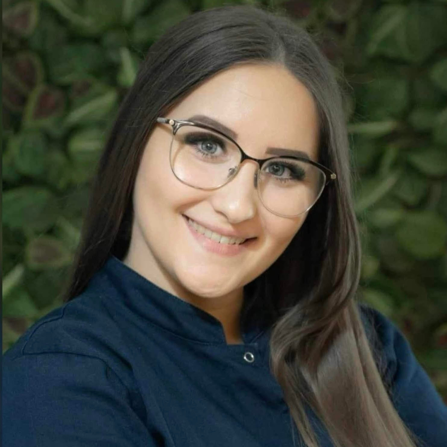 Fajka Éva